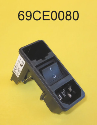 Mains switch with power receptacle